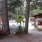 Mobil-home Confortable Avec Terrasse à - Api-1-52-358 * Sournia